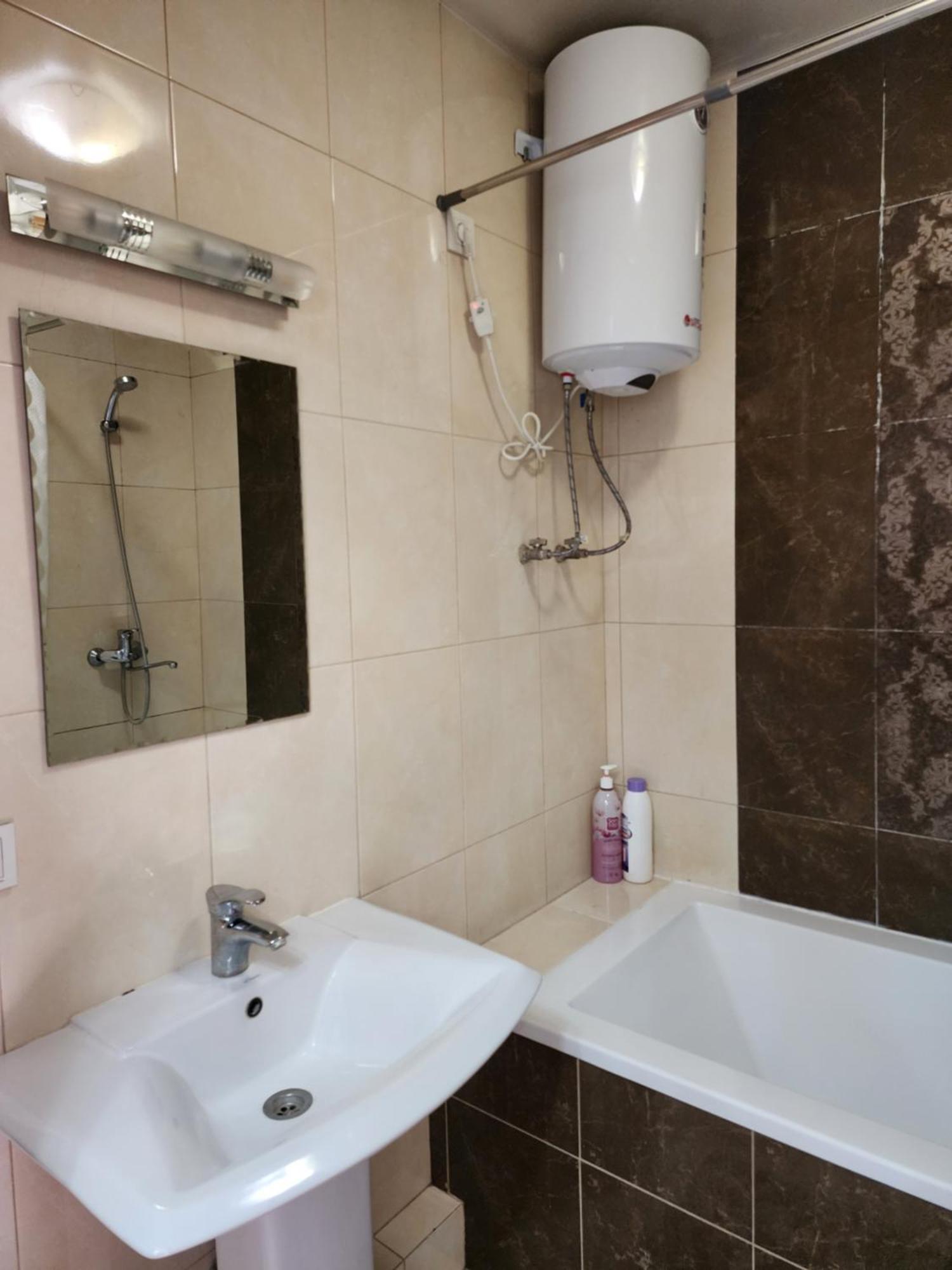 Apartment 88 Бишкек Екстериор снимка